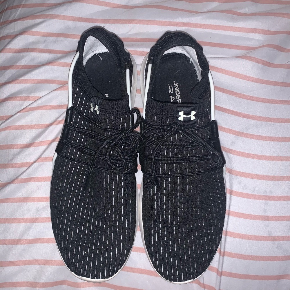 Under Armour tennis shoes